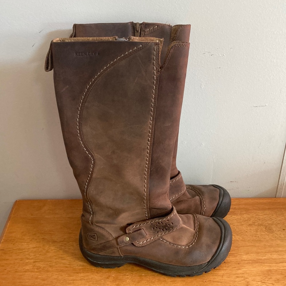 Keen Tall Leather Waterproof Boots Size 8.5